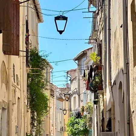 Сasa de vacaciones Quiet Street In Old - Terrace, 250m To Mèze